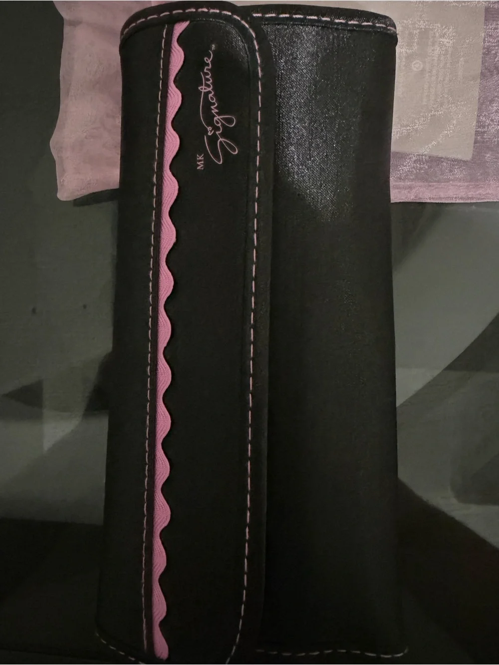 Mary Kay Makeup Brush Set in Black with Pink Accents